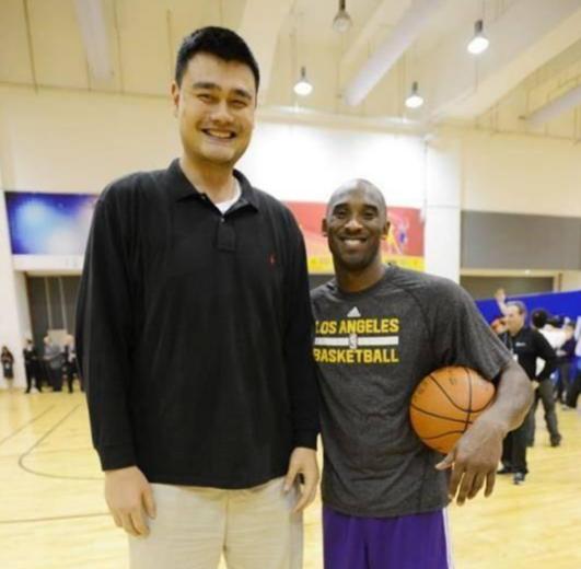 中国第一高人2.81米（世界第一高人5米9的人）