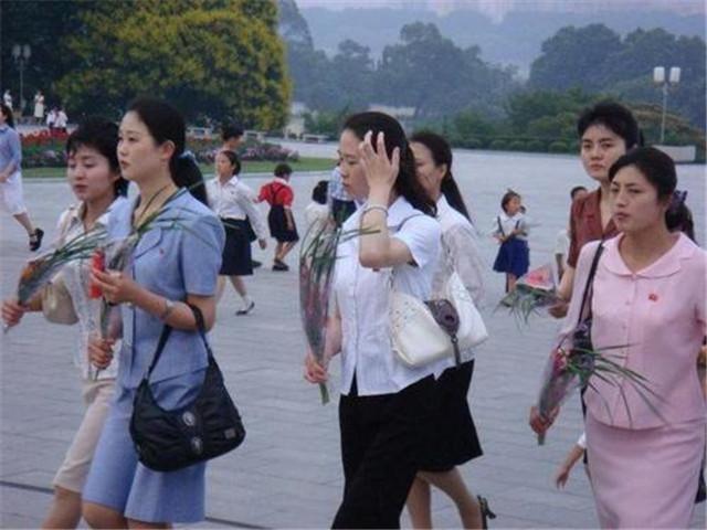 朝鲜美女在中国(朝鲜美女在中国工作家里人都羡慕)