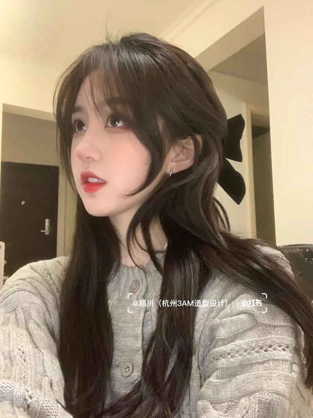 刘海发型女图片(刘海发型女图片2021年新款)