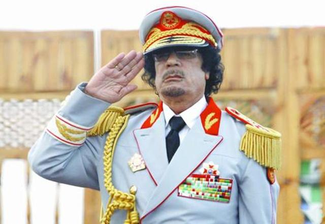 卡扎菲为什么被推翻(卡扎菲为什么和西方决裂)