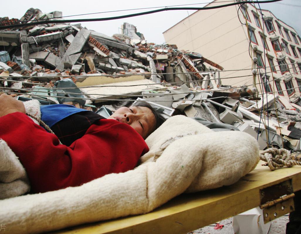 汶川大地震背后惊人的数据，看后我沉默了，感同身受