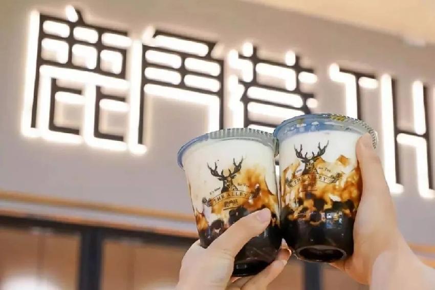 中国茶饮十大品牌榜揭晓，奈雪、喜茶都做了这些