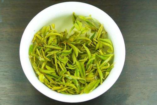 香茗之韵——峨眉竹叶青到底是茶还是什么？